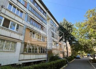 Продаю 4-комнатную квартиру, 85 м2, Кисловодск, улица Андрея Губина, 18