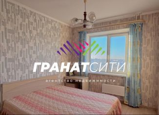 Продам 3-комнатную квартиру, 63 м2, Омск, 33-я Северная улица, 122