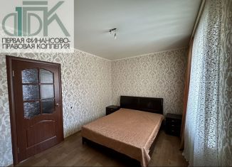 Сдаю 2-ком. квартиру, 70 м2, Арзамас, улица Чехова, 41