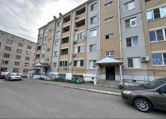 Продаю однокомнатную квартиру, 42 м2, Элиста, улица 8 Марта, 26Б