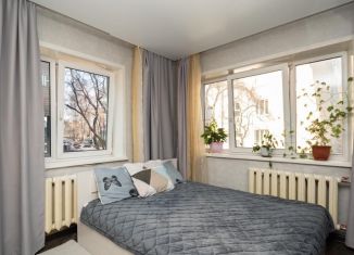 Продается 1-комнатная квартира, 33 м2, Иркутск, улица Декабрьских Событий, 84