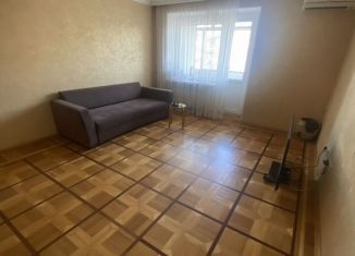 Сдаю 3-ком. квартиру, 90 м2, Ростов-на-Дону, улица Пановой, 32