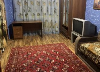 Продается трехкомнатная квартира, 75 м2, Дагестан, улица Габитова, 4