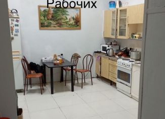 Сдам трехкомнатную квартиру, 88 м2, Новосибирск, улица Бардина, 10, метро Заельцовская