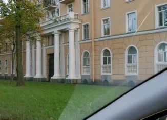 Сдача в аренду 3-ком. квартиры, 77 м2, посёлок Стрельна, Санкт-Петербургское шоссе, 68/2