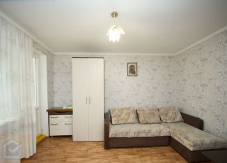 Продаю 1-ком. квартиру, 28 м2, Севастополь, улица Бориса Михайлова, 15