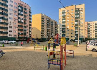 Продажа 2-комнатной квартиры, 68.3 м2, посёлок городского типа Яблоновский, улица Гагарина, 192к5