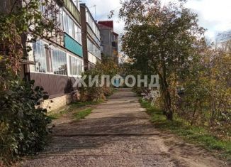 Продам 2-ком. квартиру, 50.3 м2, посёлок городского типа Васильево, Набережная улица, 12