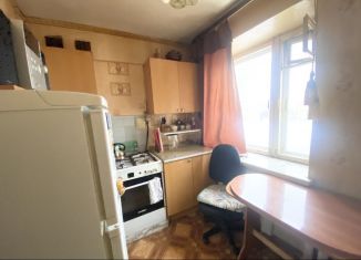 4-комнатная квартира на продажу, 62 м2, Екатеринбург, улица Чекистов, 14, улица Чекистов