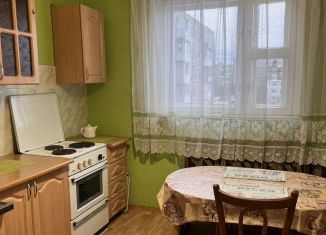 Сдается 1-ком. квартира, 32 м2, Мурманск, улица Карла Маркса, 47