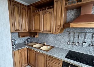 Продам 2-комнатную квартиру, 51 м2, Москва, Венёвская улица, 7, метро Бульвар Адмирала Ушакова