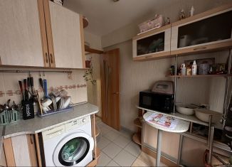 Продажа 3-ком. квартиры, 59 м2, Ижевск, Демократическая улица, 49