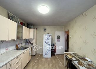 Продажа трехкомнатной квартиры, 68.7 м2, Кировская область, Красноармейская улица, 147