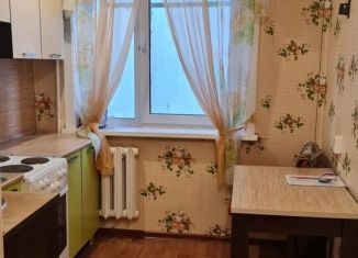 Продается 2-комнатная квартира, 38 м2, Иркутск, улица Маршала Конева, 12