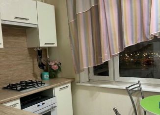 Сдается 2-комнатная квартира, 70 м2, Москва, улица Тёплый Стан, 1