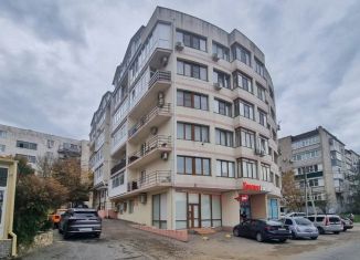 Сдам 1-ком. квартиру, 42 м2, Геленджик, улица Свердлова, 16