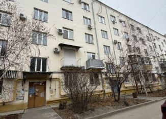 Продаю 2-комнатную квартиру, 55.5 м2, Волгоград, проспект Металлургов, 18