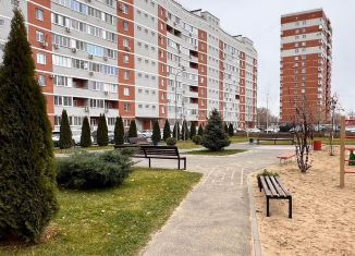 Продается 3-ком. квартира, 80.3 м2, Волгоград, улица Героев Тулы, 7