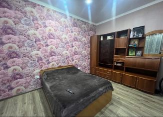 Продажа 1-ком. квартиры, 41 м2, Армавир, улица Советской Армии, 80