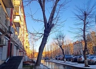 Двухкомнатная квартира на продажу, 42 м2, Тюмень, улица Мельникайте, 97, Ленинский округ