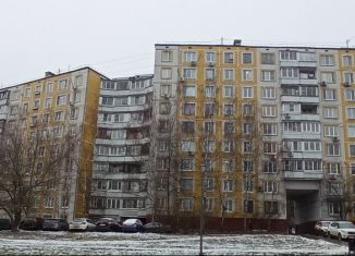 Сдача в аренду 2-ком. квартиры, 52.1 м2, Москва, Новоясеневский проспект, 13к1