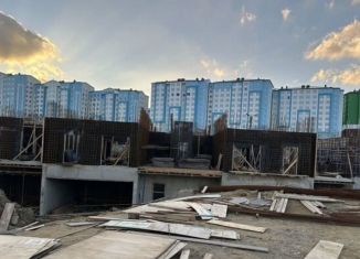 Продаю 1-комнатную квартиру, 56 м2, Каспийск, улица Амет-хан Султана, 26