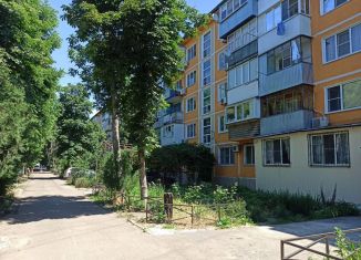 Трехкомнатная квартира на продажу, 87 м2, Краснодар, улица Дмитрия Благоева, 18, микрорайон Гидрострой