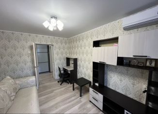 Продам 2-комнатную квартиру, 45 м2, Азов, улица Чехова, 21