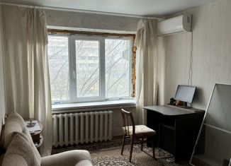 Продается однокомнатная квартира, 28 м2, Калмыкия, 4-й микрорайон, 32