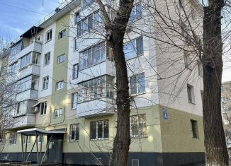 Продам 2-ком. квартиру, 44 м2, Оренбург, улица Монтажников, Дзержинский район