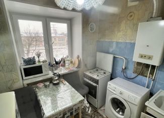 Продается 3-ком. квартира, 54.6 м2, Нижний Новгород, метро Бурнаковская, проспект Героев, 31