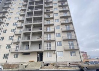 Продаю 2-ком. квартиру, 55 м2, Махачкала, улица Хаджи Булача, 14Б, ЖК Ак-Гёль