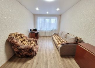 Продам 2-комнатную квартиру, 48.1 м2, Балаково, проспект Героев, 46