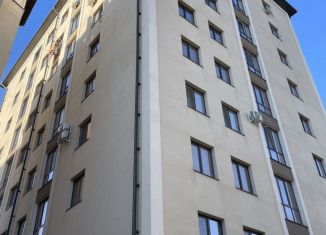 Продается 3-комнатная квартира, 120 м2, Нальчик, улица Пушкина, 77