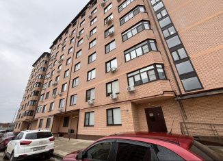 Продажа 1-ком. квартиры, 43 м2, посёлок городского типа Яблоновский, улица Гагарина, 148/4к2