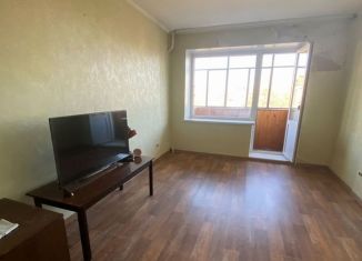 Продажа 3-ком. квартиры, 55 м2, Магнитогорск, улица Гагарина, 20