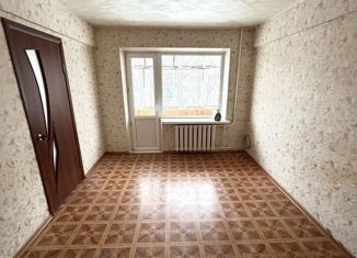 Продается двухкомнатная квартира, 45 м2, Новомосковск, улица Дёмкина, 5