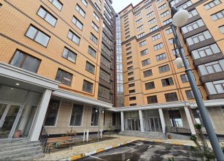 Продажа 3-комнатной квартиры, 107 м2, Каспийск, улица Магомедали Магомеджановa, 31