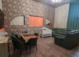 Сдаю 1-ком. квартиру, 58 м2, Татарстан, улица Кайманова, 14