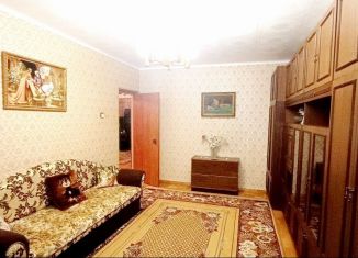 Сдается 3-ком. квартира, 74 м2, Москва, улица Маршала Захарова, 12к3