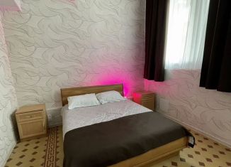 Аренда комнаты, 30 м2, Таганрог, улица Чехова, 110