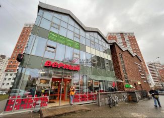 Продажа торговой площади, 615 м2, Одинцово, Баковская улица, 2А