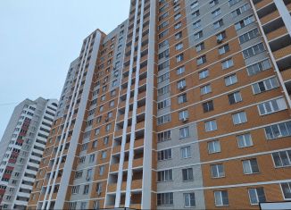 Продам 1-комнатную квартиру, 35 м2, Тула, Привокзальный территориальный округ, улица Павшинский Мост, 1к2