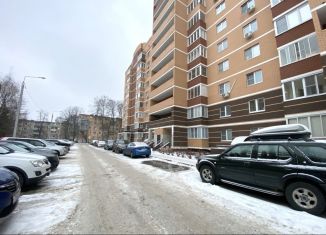 Продам однокомнатную квартиру, 48 м2, Московская область, улица Дзержинского, 87Б