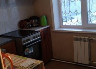 Продаю 3-комнатную квартиру, 60 м2, Усолье-Сибирское, улица Толбухина, 56