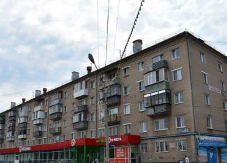 Продам 2-комнатную квартиру, 44 м2, Копейск, проспект Славы, 4