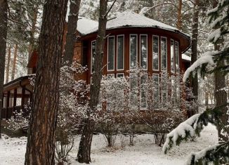 Сдача в аренду дома, 200 м2, Республика Алтай, Центральная улица, 56