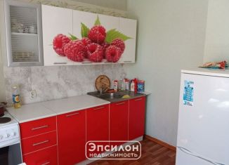 Продам 1-комнатную квартиру, 37.2 м2, Курск, проспект Вячеслава Клыкова, 82