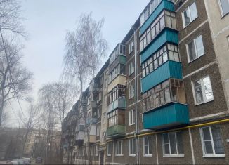 Продается 2-комнатная квартира, 45.8 м2, Татарстан, улица Кулахметова, 12