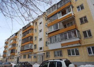 Продам 3-ком. квартиру, 61.4 м2, Екатеринбург, Онежская улица, 9, Октябрьский район